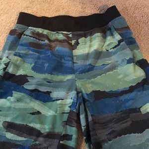 Men’s Lululemon hybrid swim/workout shorts